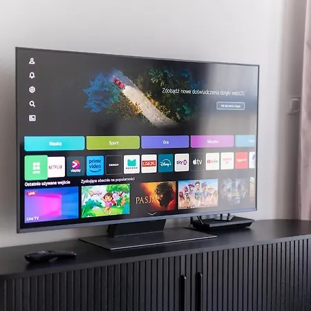 Cozy 2-room Apartment, Near Market Square, Balcony *