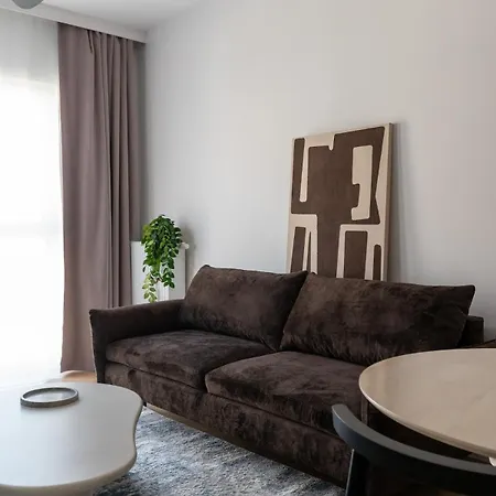 아파트 Stylish 2-room With Balcony, Near Market Square, Historic Area *