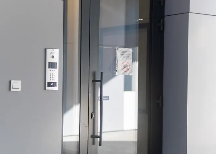 Cozy 2-room Apartment, Near Market Square, Balcony Wroclaw