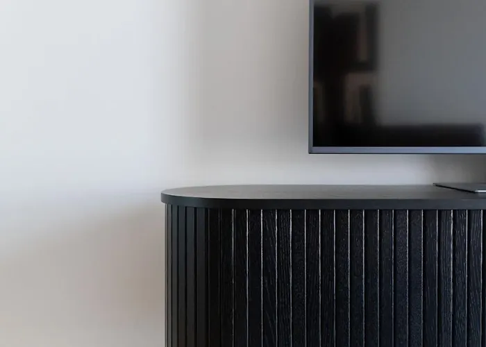 Cozy 2-room Apartment, Near Market Square, Balcony Daire