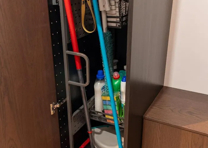 Daire Cozy 2-room Apartment, Near Market Square, Balcony Wroclaw