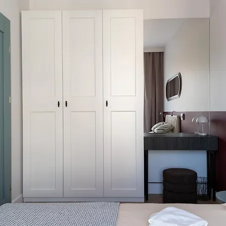 Stylish 2-Room Apartment With Balcony, Near Wroclaw Market Square, Historic Area *