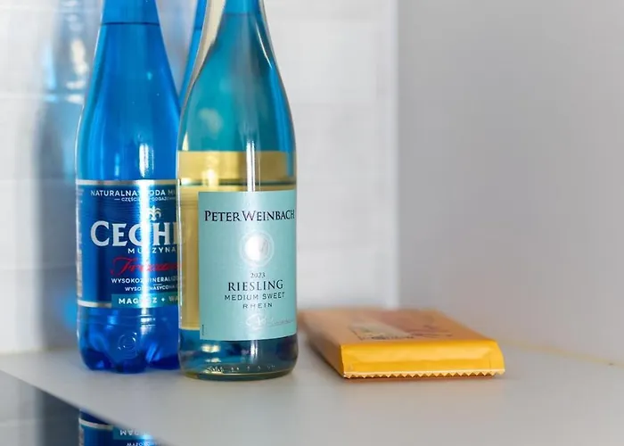 Cozy 2-room Apartment, Near Market Square, Balcony *