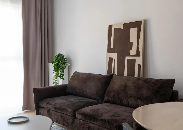 Apartment Cozy 2-room Apartment, Near Market Square, Balcony *